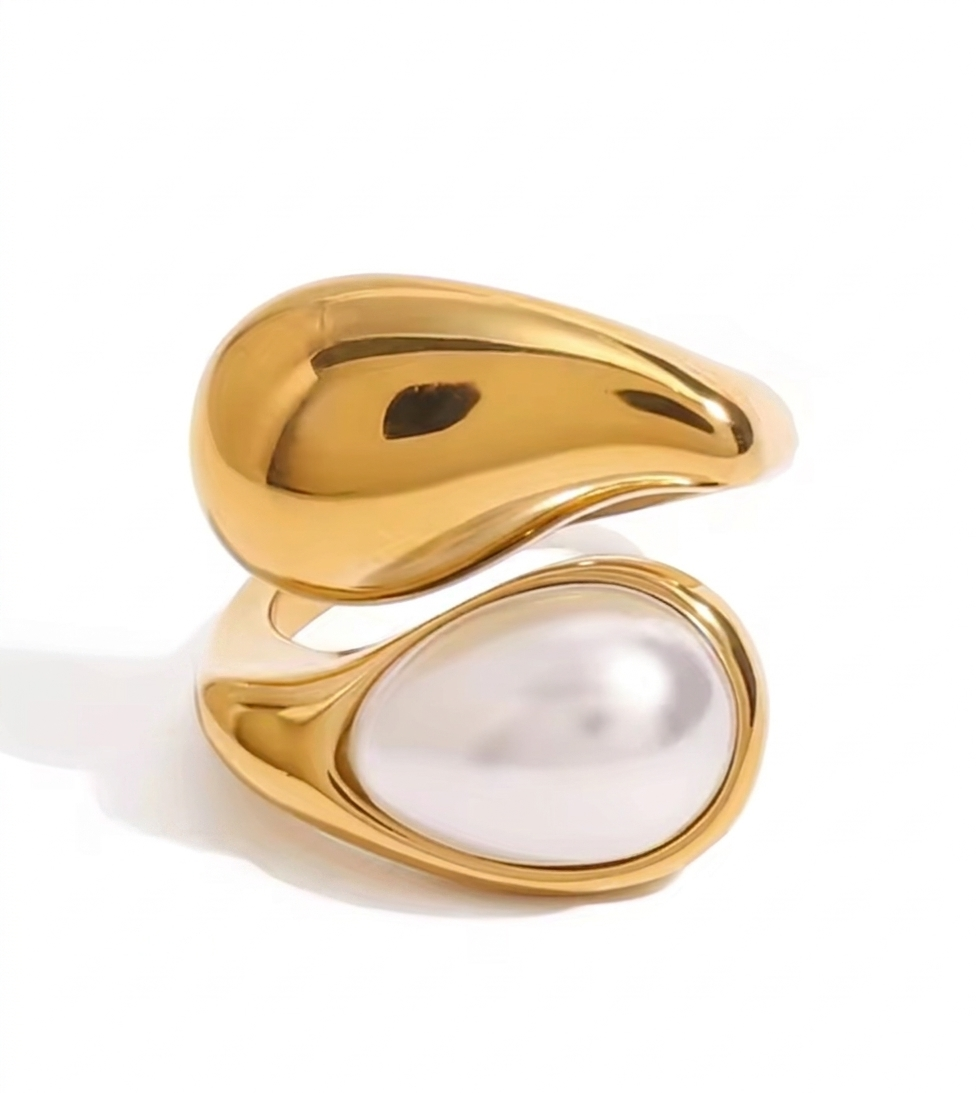 Dione Pearl Ring – Gold Abstract Statement Ring
