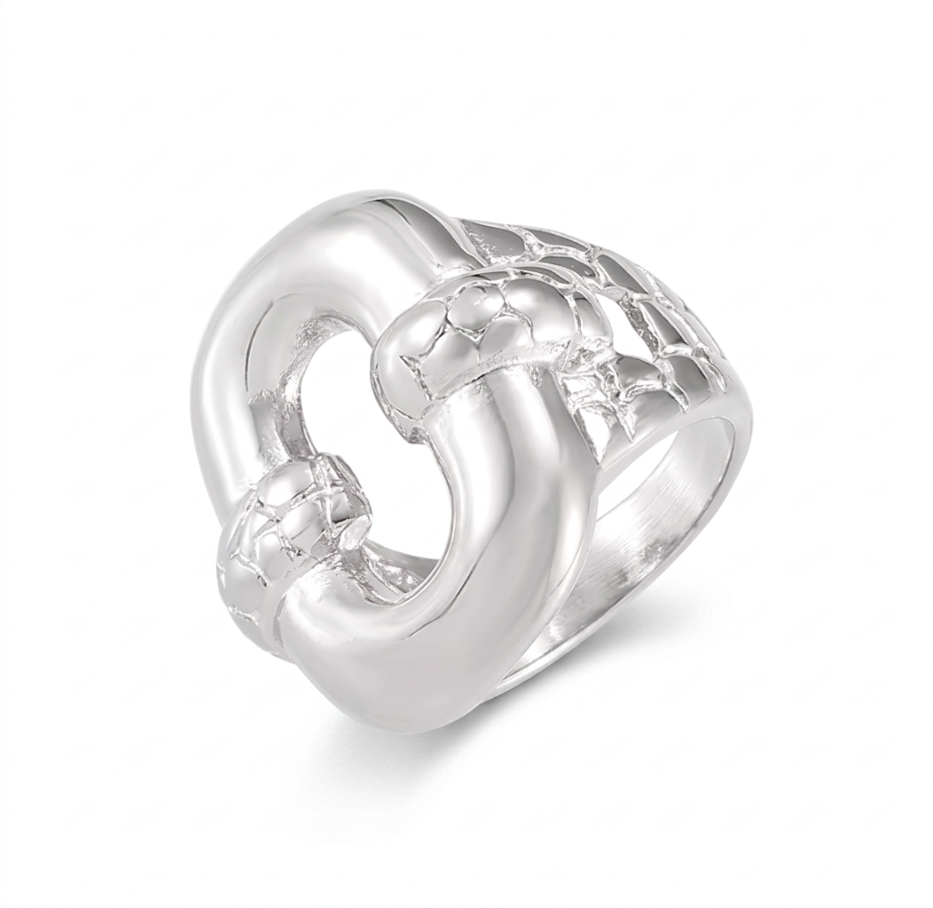 Medusa Ring – Silver Sculptural Statement Ring