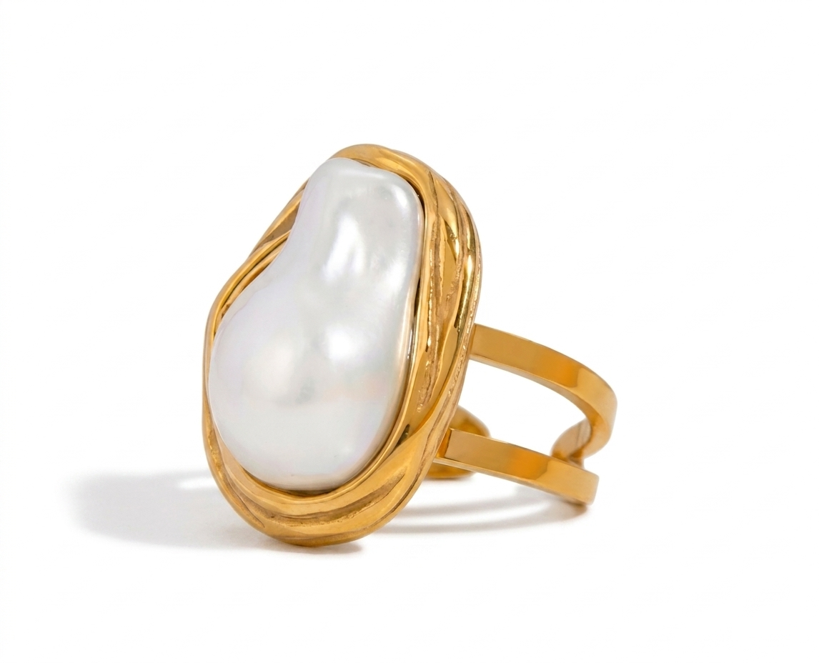 Thalassa Pearl Ring – Organic Gold Statement Ring