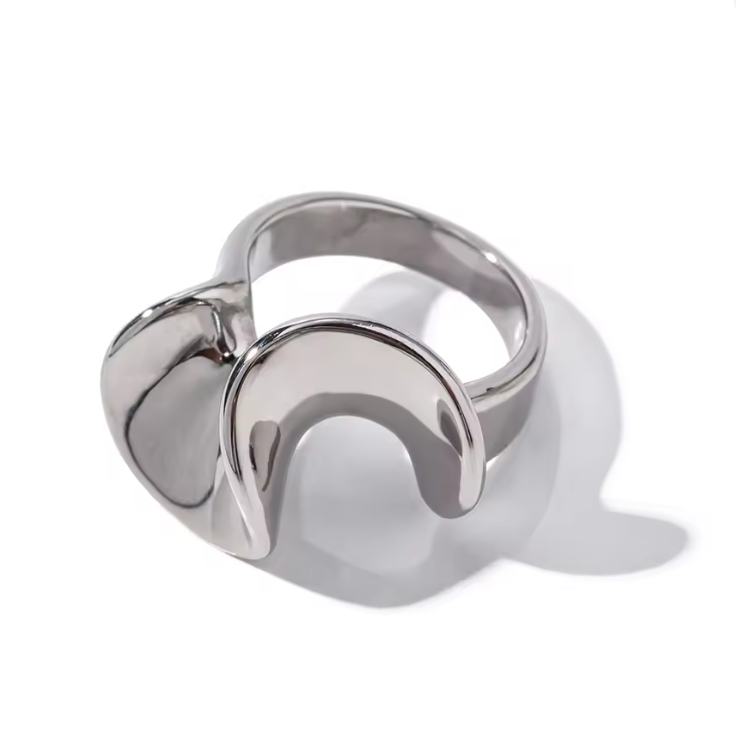Aurelia Arc Ring – Silver Statement Ring