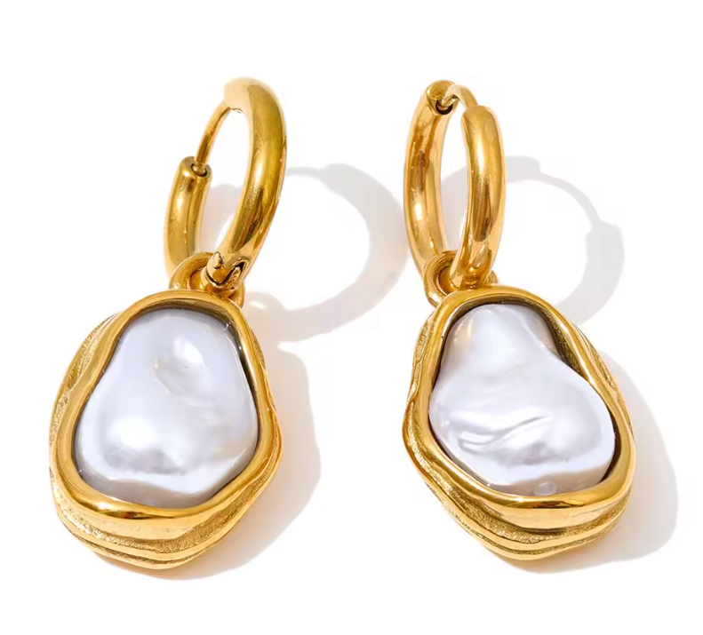 Eos Pearl Huggie Earrings – Gold Hoop Earrings with Baroque Pearl Charm